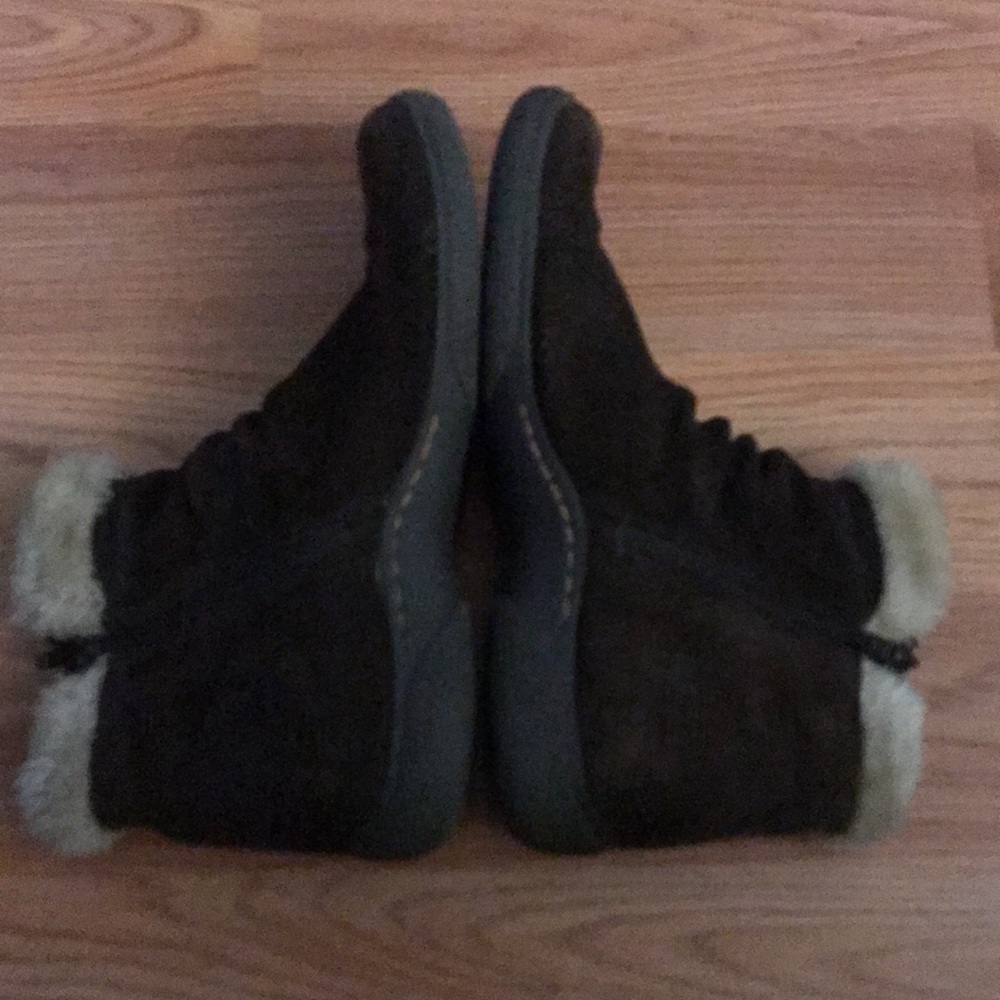 Bare Traps Boots View 3